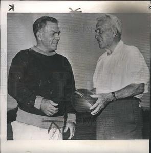 1948 Press Photo Amos Alonzo Stagg Susquehanna football Outlet Discount Authentic