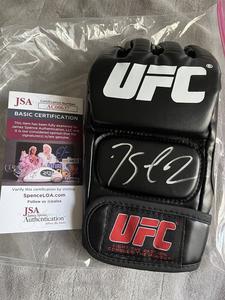 Kamaru Usman Autographed Signed UFC Glove JSA COA Visit New