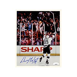 Wayne Gretzky Los Angeles Kings Autographed Signed 8x10 Photo Celebrating (JSA COA #AW04461) Outlet With Credit Card