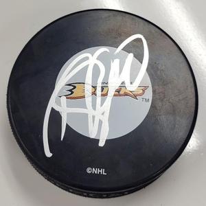 Teemu Selanne autograph signed Anaheim Ducks Puck  Beckett BAS Holo Buy Cheap How Much