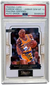 KAREEM ABDUL JABBAR SIGNED 2010 PANINI CLASSICS #KAJ AUTO 10 PSA/DNA Collections