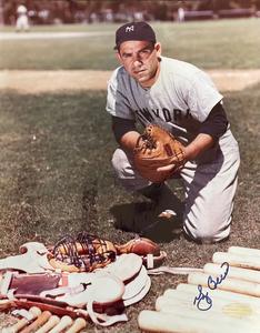 Yogi Berra Autographed 8x10 Baseball Photo (Steiner) Wide Range Of Cheap Pice