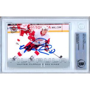 Valtteri Filppula Detroit Red Wings Signed 2009-10 Fleer Ultra Card Beckett Auth Auto Slab Cheapest Pice Sale Online