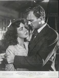 1948 Press Photo Jennifer Jones & Joseph Cotton in "Duel in the Sun" 100% Authentic For Sale