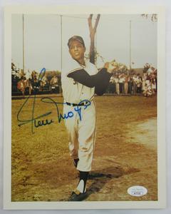 Willie Mays Signed 8x10 Photo JSA AY77353 With Mastercard Online