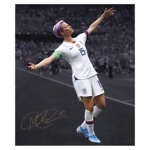 Megan Rapinoe Autographed Spotlight Pose in Gold 16x20 Photo Genuine Cheap Online