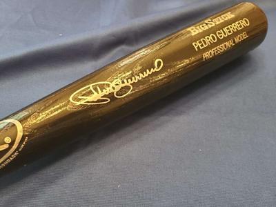 Pedro Guerrero JSA Coa Signed Big Stick Baseball Bat For Sale 2025