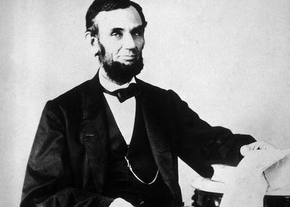 Abraham Lincoln za stolom Buy Cheap Pay With Paypal