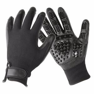 Pair of DeShedding Gloves Cheap Pice From China
