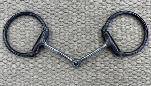 BIT - DT21 - Dutton D-Ring Thin Snaffle Clearance Extremely