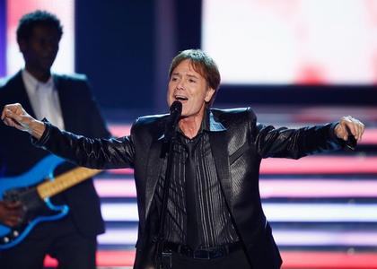 Cliff Richard na nastupu Manchester Sale Online