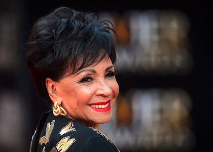 Shirley Bassey osmeh Sale Clearance