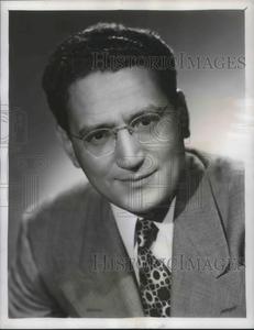 1946 Press Photo Alfredo Antonini Conductor of Viva America Orchestra Cheap Order