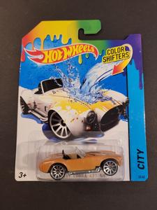Hot Wheels - Shelby Cobra 427 S/C - 2015 Color Shifters Series Clearance Manchester