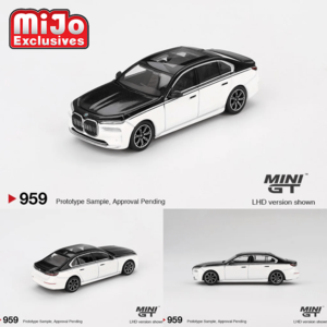 *Pre-Order* Mini GT - BMW i7 xDrive60 – Alpine White / Black Sapphire Perfect Cheap Online