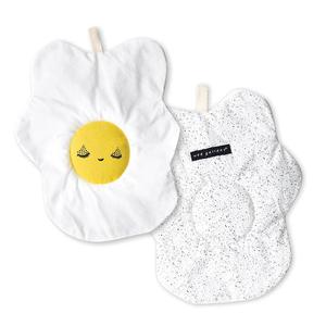 Wee Gallery Organic Crinkle Toy - Egg Amazon Footaction
