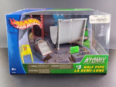 Hot Wheels - Half Pipe Playset - 2004 Atomix Series Discount Order