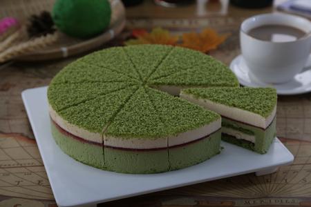 8" Earl Matcha & Raspberry Mousse Cake Pay With Visa Cheap Online