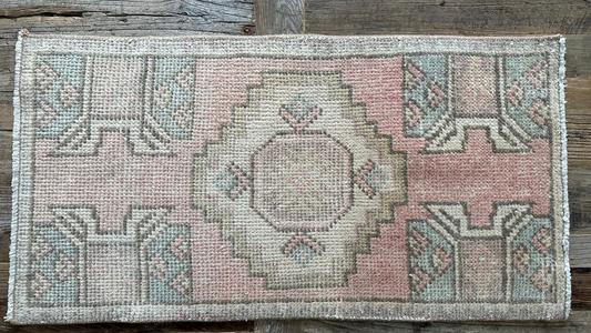 1’6 x 2’10 Vintage Oushak Mat Muted Baby Pink, Taupe & Blue Buy Cheap Explore