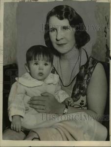 1929 Press Photo Carol Lee Sinnott baby died & was revived with mom in Oakland Footlocker Finishline Cheap Pice