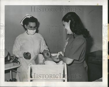 1948 Press Photo Bayer Memorial Hospital Baby Care Free Shipping Clearance