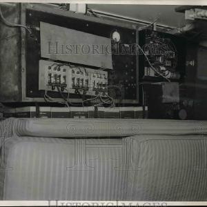 1940 Press Photo Neurometer Measures Voltage Buy Cheap New
