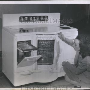 1946 Press Photo Oven Handy Broiler New Stove - RRU85241 Cheap Online