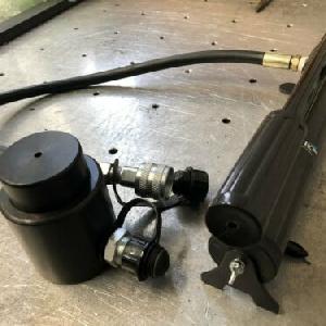 15 Ton Hydraulic Hand Pump and Pull Ramp Order