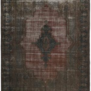 Vintage Kerman Fine Collection: Antique Persian Hand-Knotted Rugs in Stonewashed, Recoloured Finishes300 cm x 406 cm Collections For Sale