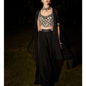 The Savage Cape Set Cheapest Pice