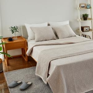 Viscose Rayon Quilt & Bedspread in Beige Cheap Pice Outlet Sale