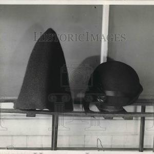1931 Press Photo A Eugenie hat & a finished hat of the same type - nea99933 Visit Cheap Pice