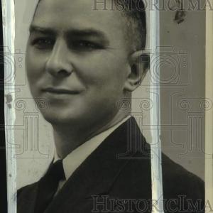 1939 Press Photo Basketball player Howard Hobson - pis07388 Cost Cheap Pice