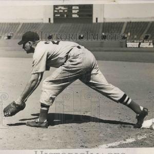 1940 Press Photo Lou Finney, Boston Red Sox - neb11248 Cheap Online Online