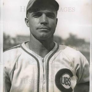 1938 Press Photo Bob Garbark Reserve Catcher Chicago Cubs For World Series Game In China Sale Online