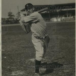 1927 Press Photo Moose Woeber of Cleveland Indians Holding the Bat Pre Order