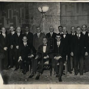 1930 Press Photo Fram leaders awarded Master Medals - cva99978 Sale Classic