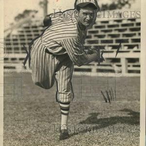 1927 Press Photo W.H. Clarkson Pitcher New York Giants Spring Training Camp MLB Free Shipping Clearance Store