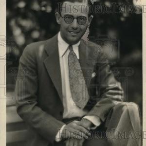 1930 Press Photo Danny MacFayden, Boston Red Sox Pitcher Big Sale Sale Online