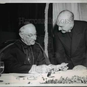 1946 Press Photo Cardinal Stritch Presented With Check For $1,500,000 Inexpensive