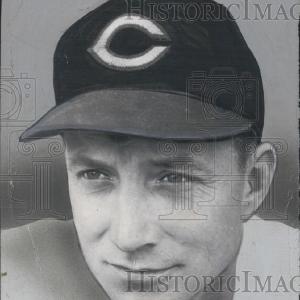 1948 Press Photo Bucky Walters Major League All-Star Pitcher Cincinnati Reds Cheap Genuine