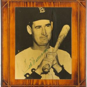 TED WILLIAMS SIGNED 8x10 PHOTO MOUNTED ON 11x13 WOOD PLAQUE BOSTON RED SOX AUTO Choice For Sale