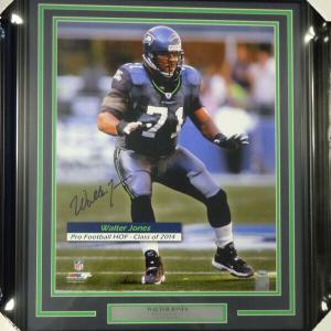WALTER JONES AUTOGRAPHED SIGNED FRAMED 16X20 PHOTO SEAHAWKS MCS HOLO 99724 Cheap Low Pice