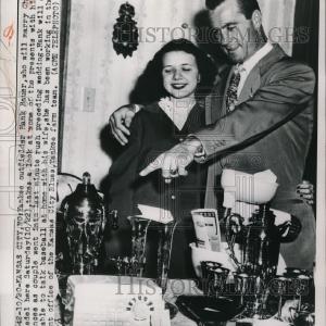 1949 Press Photo Yankee Outfielder Hank Bauer & Fiancee Charlene Friedel Clearance Reliable