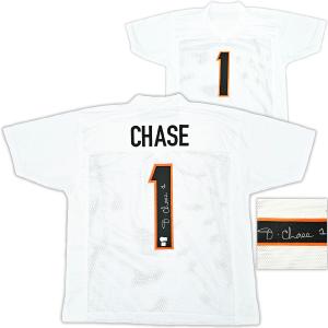 CINCINNATI BENGALS JA'MARR CHASE AUTOGRAPHED WHITE JERSEY BECKETT WITNESS 220610 With Credit Card For Sale