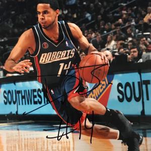 D. J. Augustin Signed 8x10 Basketball Photo Free Shipping New Styles