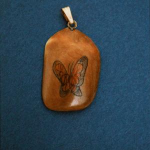 VINTAGE SCRIMSHAW CHARM ORANGE BUTTERFLY Free Shipping Recommend