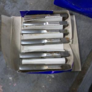 .005" Oversized Hand Taps Hand 3/4" 10 H11  .005" Straight Flute, Right Hand, H.S.S. Ground Thread taps F10, Size: 3/4", 12-021-048 Shipping Discount Authentic