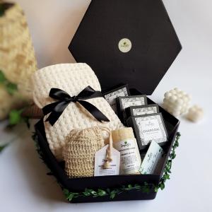 Purely Pampered Gift Set Outlet Hot Sale
