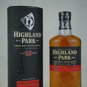 Highland Park 18 Year Old Single Malt Scotch Whisky Old Bottling 2025 Unisex